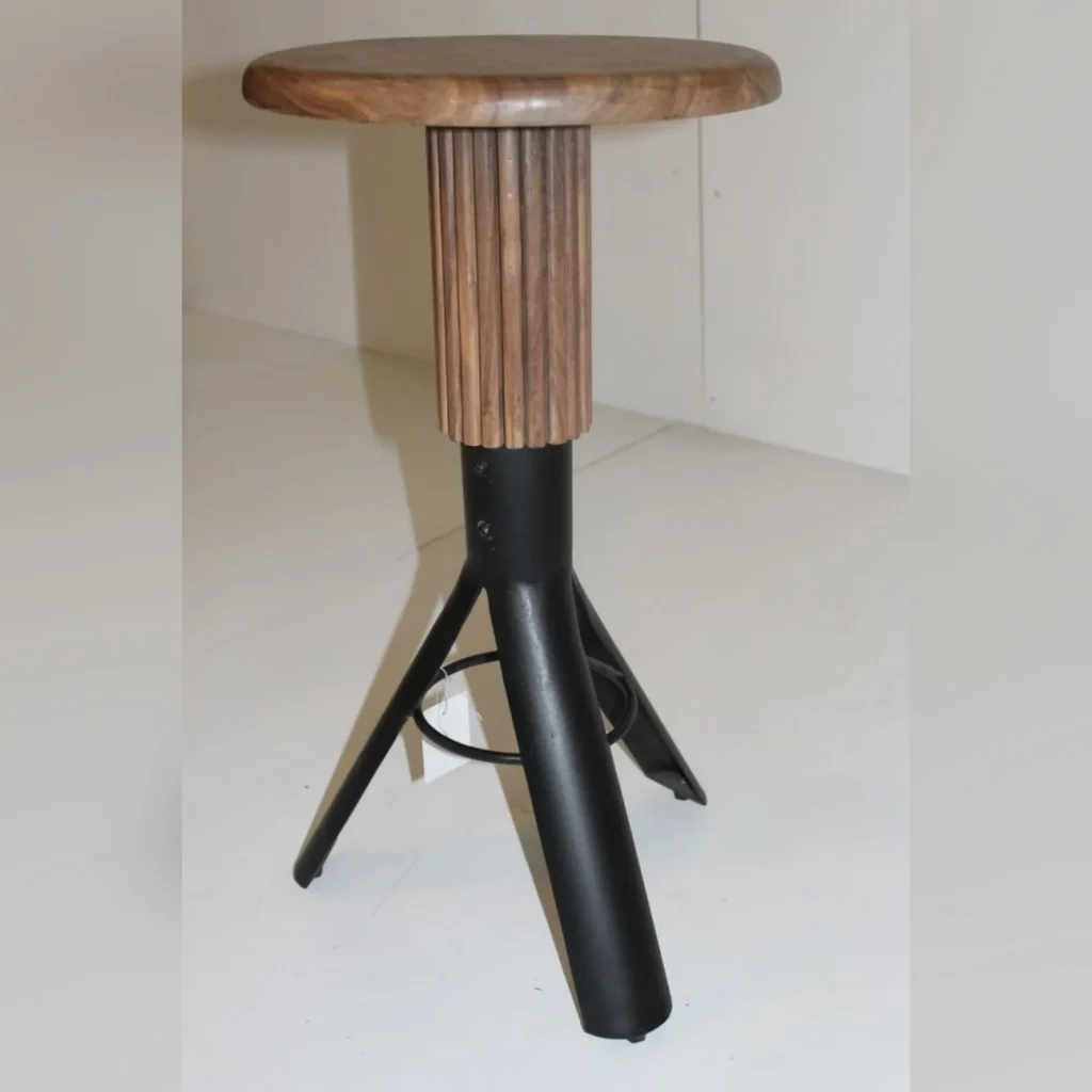 Pawan Stool (2031)